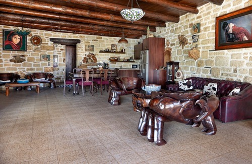 Marathi Villa | Villa Minoa con pequeña playa privada y sorprendentes vistas al mar y a la montaña