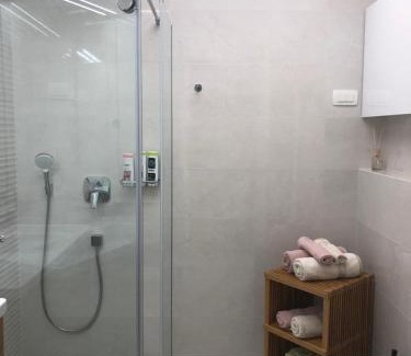 Kranjska Gora Apartamento | Villa Mojca - Apartment Peridot in the Center with Private Indoor Parking