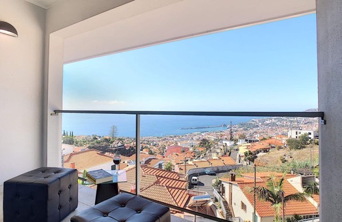 Santa Maria Maior Casa | Villa Moniz - Four Bedroom House, Sleeps 8