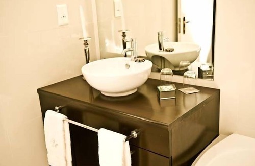 Windhoek Casa | Villa Moringa Guesthouse