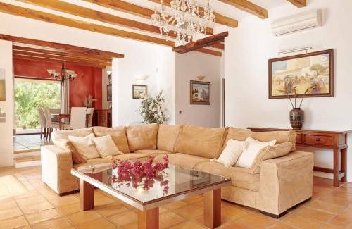 Sant Antoni de Portmany Villa | Villa Munt Blanc Ibiza