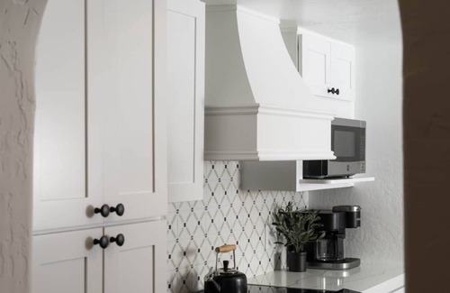 Laguna Condominio | Villa Muralla 2 bedroom in Downtown Santa Barbara