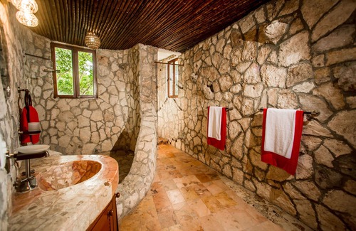 Alfredo V. Bonfil Casa | Villa Natural Luxury Architect Villa