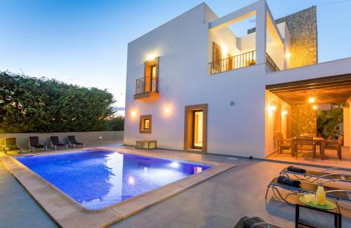 Cap Martinet Villa | Villa Near Ibiza Town Sleeps 12 - 14