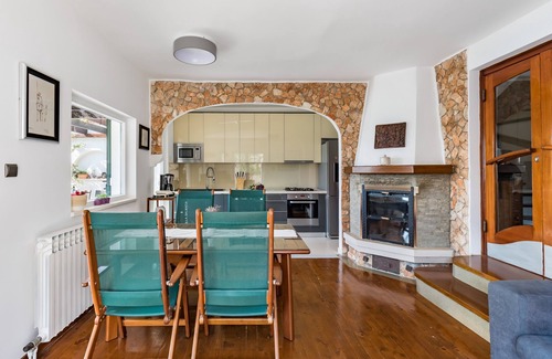 Dvornica Casa | Villa junto al mar (Trogir-Sibenik), playa privada, mar turquesa, 4 estrellas