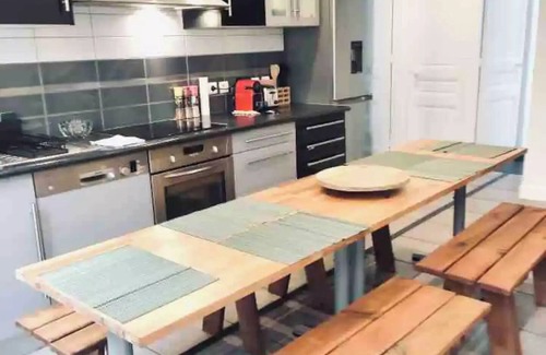 Quartier de la Maison-Blanche Villa | Villa Nearby Paris - 17 Guests - Garden - Parking - Metro
