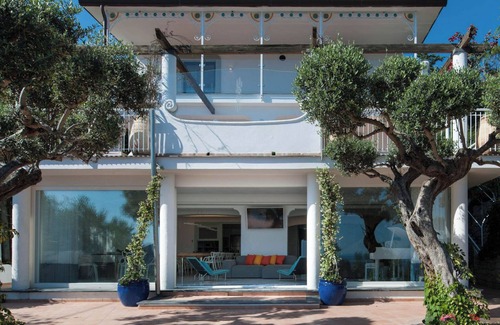 Sirenuse Villa | Villa Nerano con vistas panorámicas al mar desde múltiples niveles de terrazas