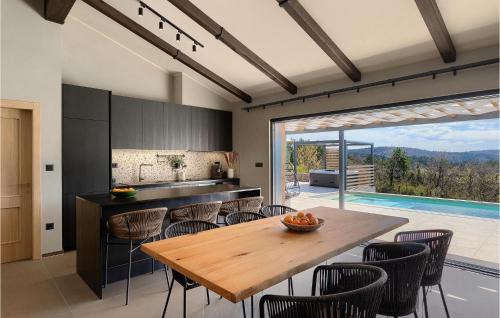 Hum Casa | Villa Noeli