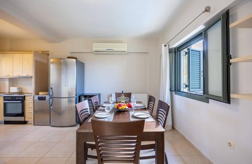 Lefktron Villa | Villa Nora - Dos Habitaciones Villa, Capacidad 4