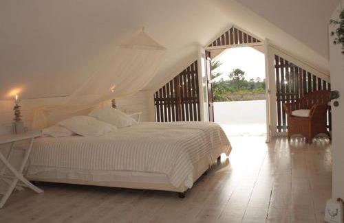 Fornos Villa | Villa Oasis Azul - Beautiful Villa With Heated Private Pool, Short Walk To All Amenities