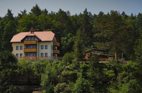Niederrathen Apartamento | Villa Oben im Sandsteinidyll