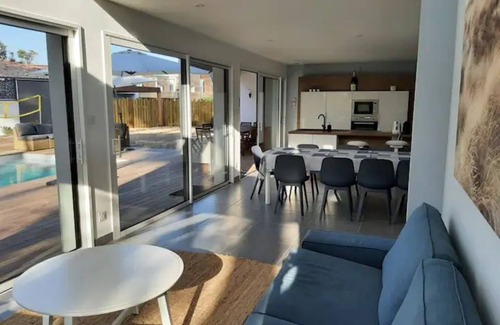 Labenne-Ocean Villa | Villa Océandes: pies en la arena, a 300 m del océano, 12 personas, piscina