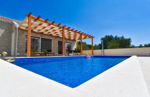 Jasenice Villa | Villa Olivia - Jasenice, with swimming pool and jacuzzi