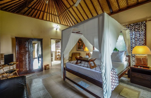 Jasri Complejo | Villa Ombak, una villa privada frente al océano.