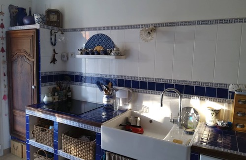 Six-Fours-les-Plages Villa | villa en bancales plantados con hermosa piscina / spa, 1 km del mar