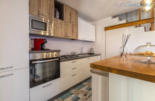 Tonnara Villa | Villa a orillas del puerto deportivo de Sorso, 3 dormitorios, terraza con vistas al mar, jardín.