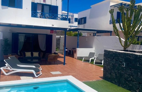 Playa Blanca Villa | Villa Optimist Rubicón, piscina privada , WIFI, vistas al mar
