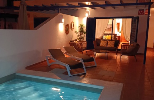Playa Blanca Villa | Villa Optimist Rubicón, piscina privada , WIFI, vistas al mar