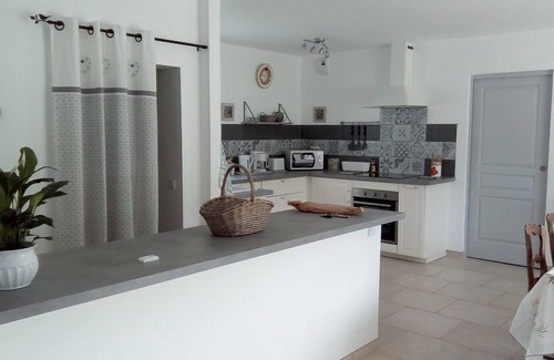 Sollies-Toucas Casa | Villa Pampérigouste - air conditioning and swimming pool