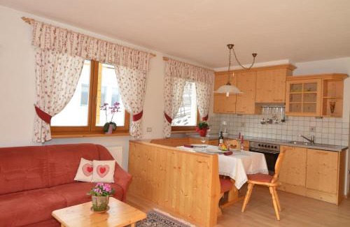 San Genesio Apartamento | Villa Paröis