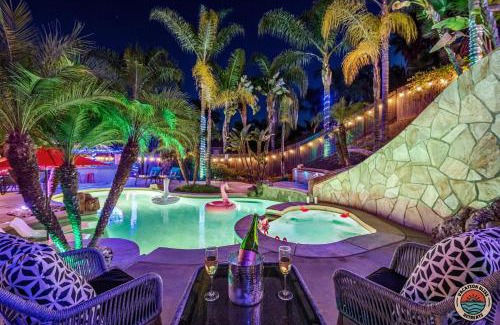 Lakeside Casa | Villa Paradiso