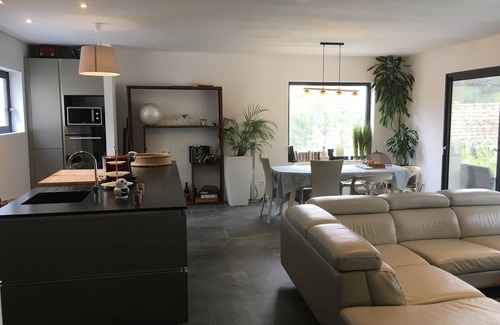 Pierrevert Villa | Villa parc du Lubéron 140m2 swimming pool 8x4, air-conditioned, near Lubéron golf course