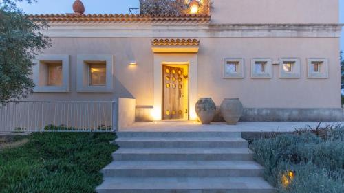 Noto Villa | VILLA PASSO DEGLI AIRONI 12, Emma Villas
