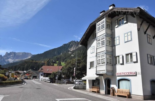 Campitello di Fassa Apartamento | Villa Placidia Apt 31 by Interhome