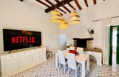 Santa Marina Salina Casa | Villa Pomelia, Villa nel corso di Santa Marina Salina a 50 mt dal mare