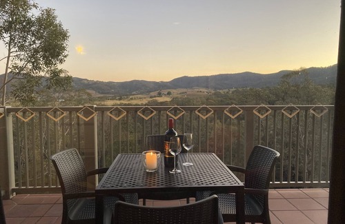 Pokolbin Villa | Villa Premiere - Cypress Lakes Resort