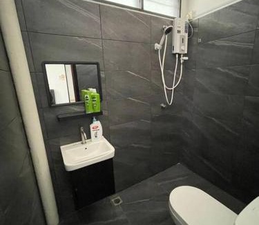 Kampung Guar Syed Alwi Casa | Villa President Homestay -4 bedroom Aircond WIFI Vacations Home