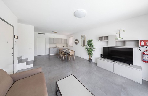 San Benedetto di Lugana Villa | Villa Prestige 23 con piscina