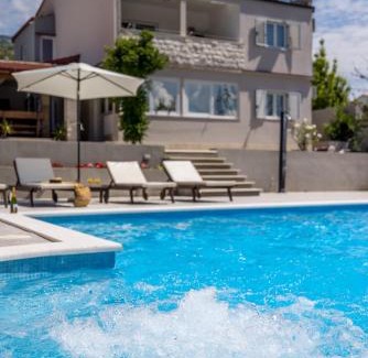 Omis Villa | Villa Relax, private pool 55m2!