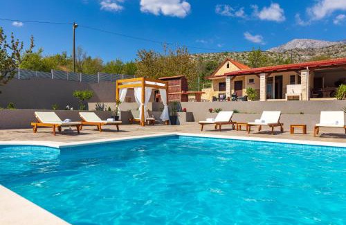 Omis Villa | Villa Relax, private pool 55m2!