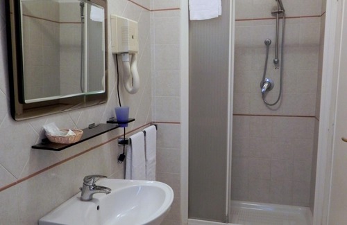 Genzano di Roma Hotel | Villa Robinia