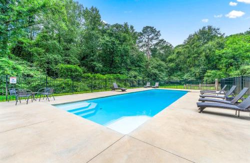 Lithonia Villa | Villa Rose Estate Pool & Gated on 20 Acres