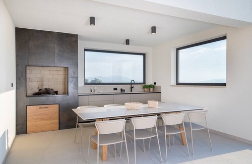 Ravni Villa | Villa rOvni with heated pool