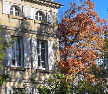 Bazas Cama Y Desayuno | Villa Séquoia - Belle chambre SDB privée et petit salon