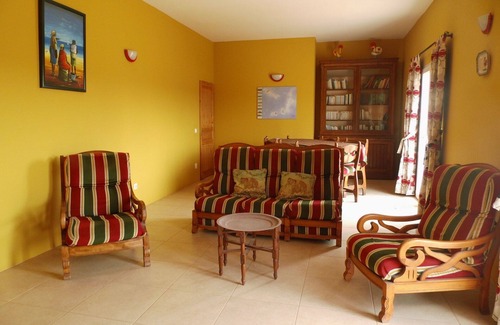 Pedra Badejo Casa | Villa São José, Bed and Breakfast Isla de Santiago: HABITACIÓN TRIPLE "CORAL"