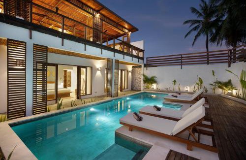 Selong Belanak Villa | Villa Sakura. Luxury 3 Bedroom Villa.