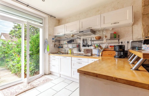 La Seyne-sur-Mer Villa | Villa 'Sam Suffy' con terraza privada, jardín privado y Wi-Fi