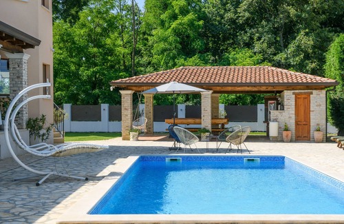 Porec Villa | Villa Sara four-bedroom villa with a swimming pool