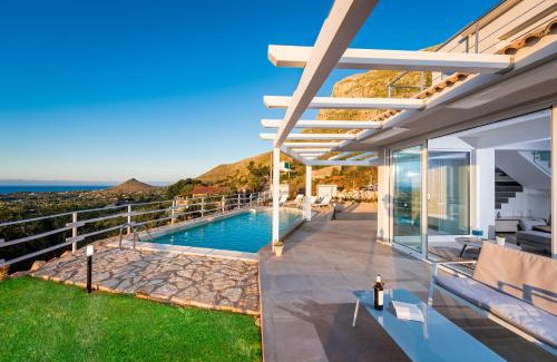 Castellammare del Golfo Casa | Villa Scire by PosarelliVillas