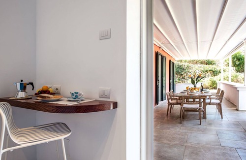 Seiano Apartamento | VILLA SCIROCCO - Brand New Waterfront Villa with Pool & Turkish Bath