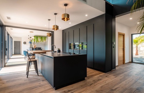 Le Grau-dʼAgde Villa | Villa Principale-Villa-Baño en la habitacion