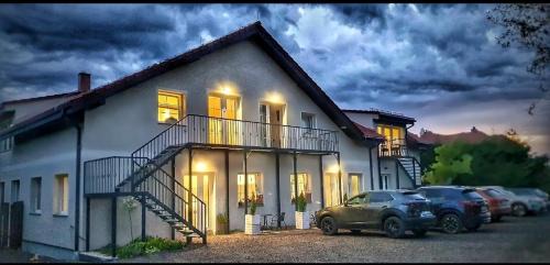 Kudowa Zdroj Apartamento | Villa Sjesta komfortowe apartamenty, prywatny parking, gratis parking w centrum miasta