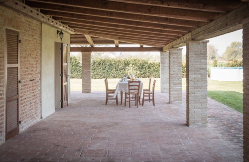 Fano Casa | Villa para 24 personas, piscina, campo, Fano, porche, mar1km