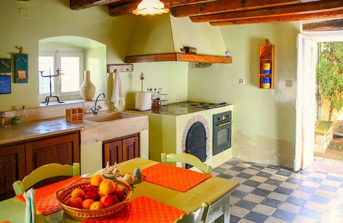 Spetses Villa | Edificio histórico de Villa Spetses por JJ Hospitality