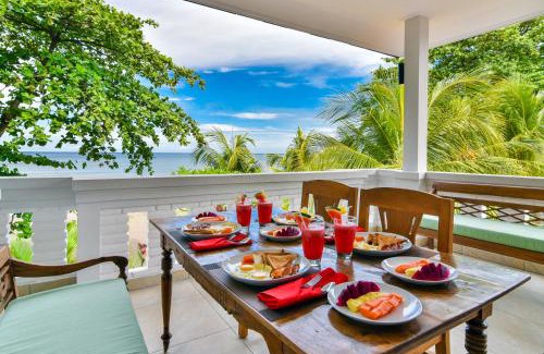 Lovina Villa | Villa Spice House Inn Upstairs