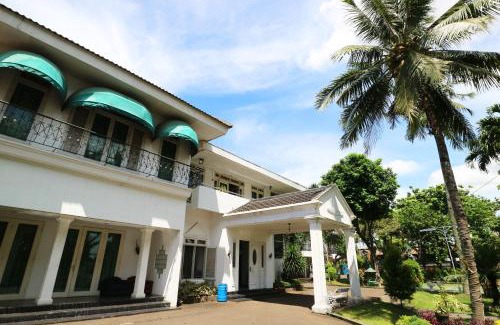 East Jakarta Casa | Villa Sri Manganti